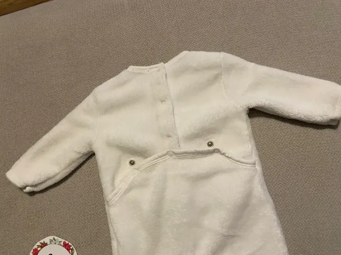 Pyjama Kiabi 3 mois bien chaud très bon état - photo numéro 4