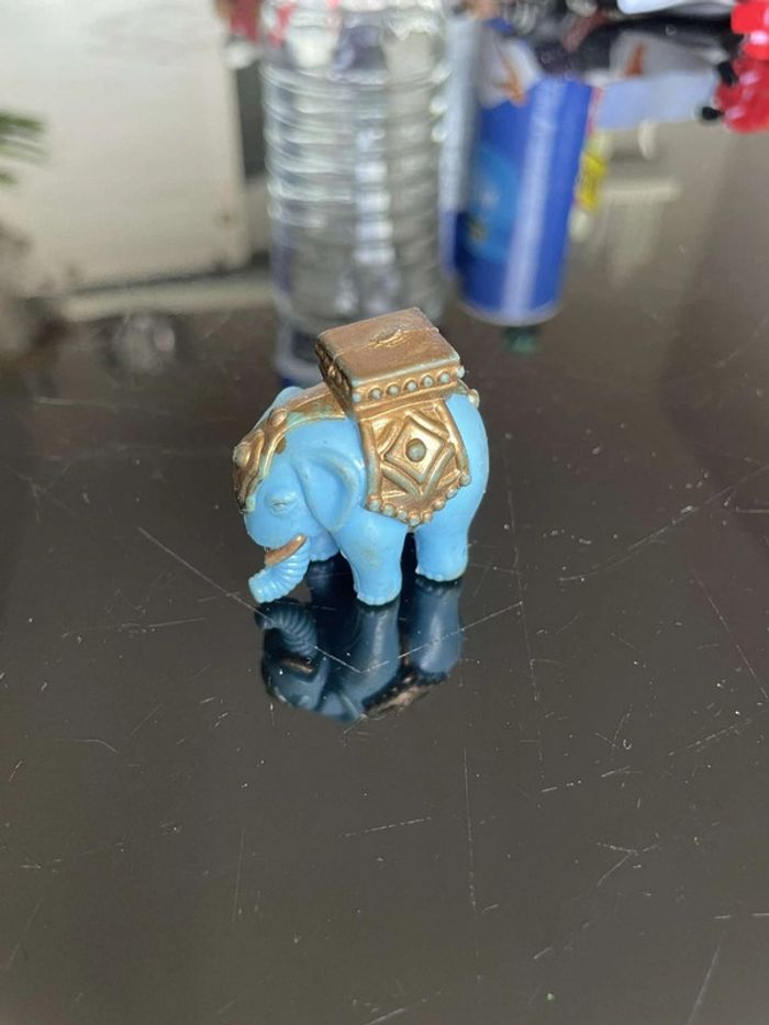 Figurine Éléphant Embout de Crayon