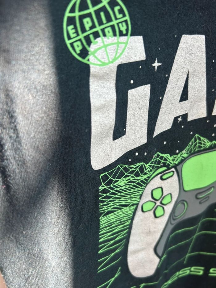 Tee shirt H&M , gamer ,bon état 4-6 ans - photo numéro 2