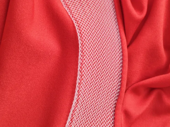 Jupe rouge pour spectacle de danse taille 13-14 ans - photo numéro 3