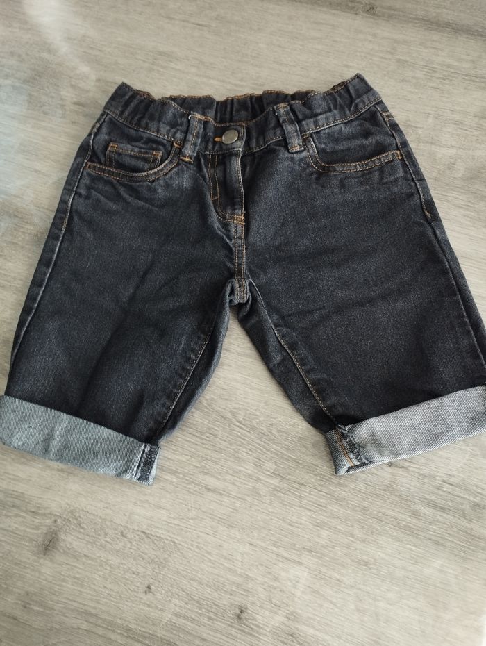 Short en jean 7-8 ans garçon
