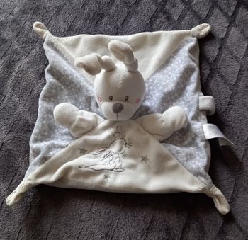 Doudou Lapin carré plat blanc et gris- Lapin étoile argentée- Simba