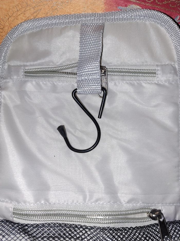 Trousse de toilette - photo numéro 3