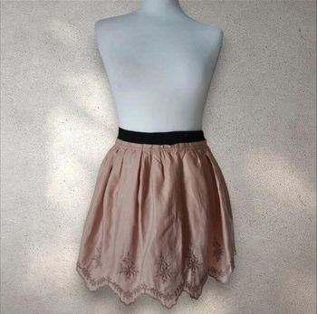 Jupe beige brodée taille élastique Zara 36