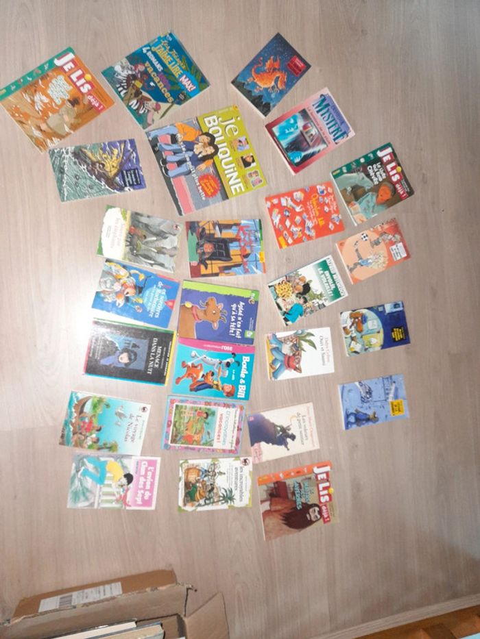 Lot 25 livres 7/15 ans