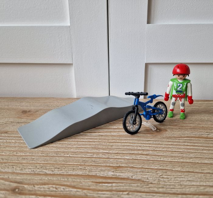 Playmobil 4417 Pilote de VTT avec rampe