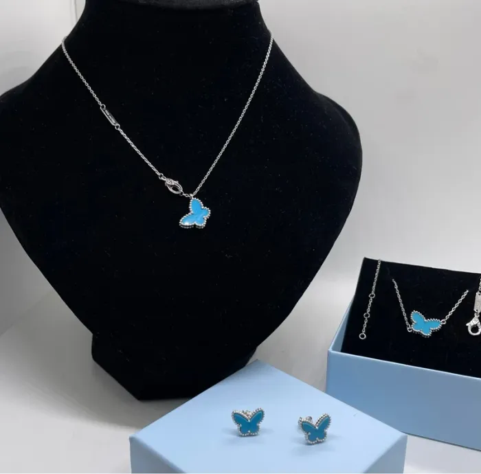 Parure pour femme argenté motif papillon 🦋 - photo numéro 5