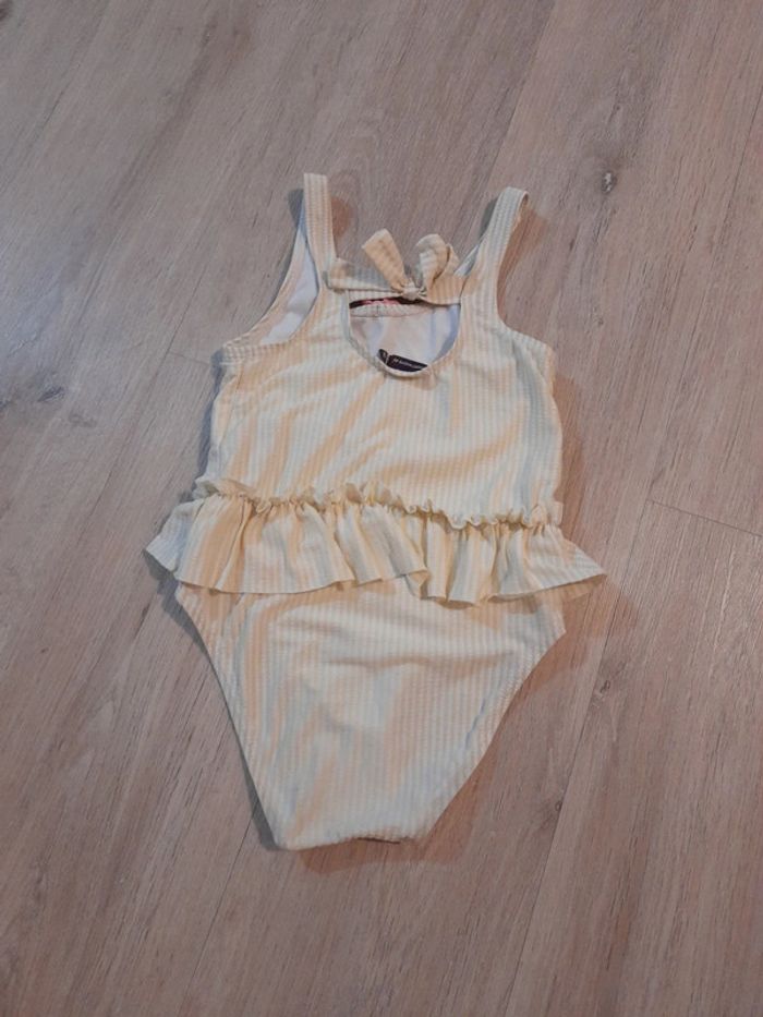 Maillot de bain 4/5ans - photo numéro 2