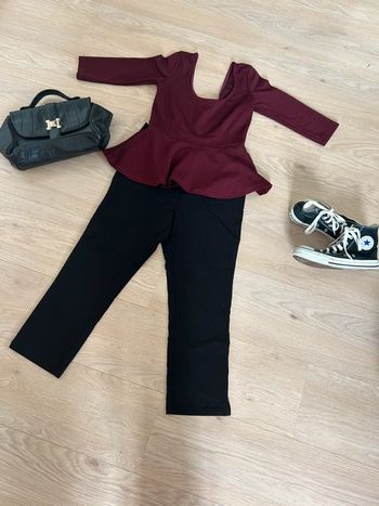 Ensemble femme pantacourt noir et top pelplum manches 3/4 bordeaux