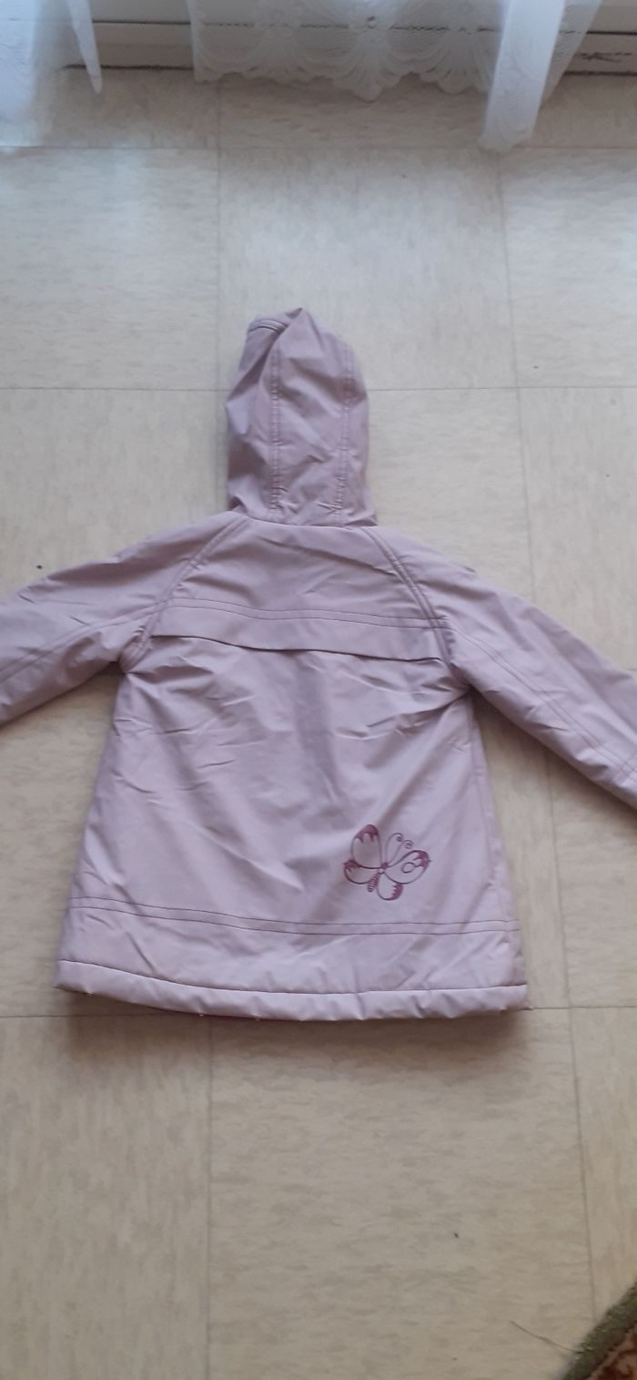 Un manteau fille  taille 4ans - photo numéro 3