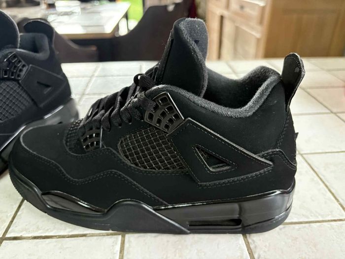 Baskets Air Jordan 4 Retro Noir - photo numéro 7