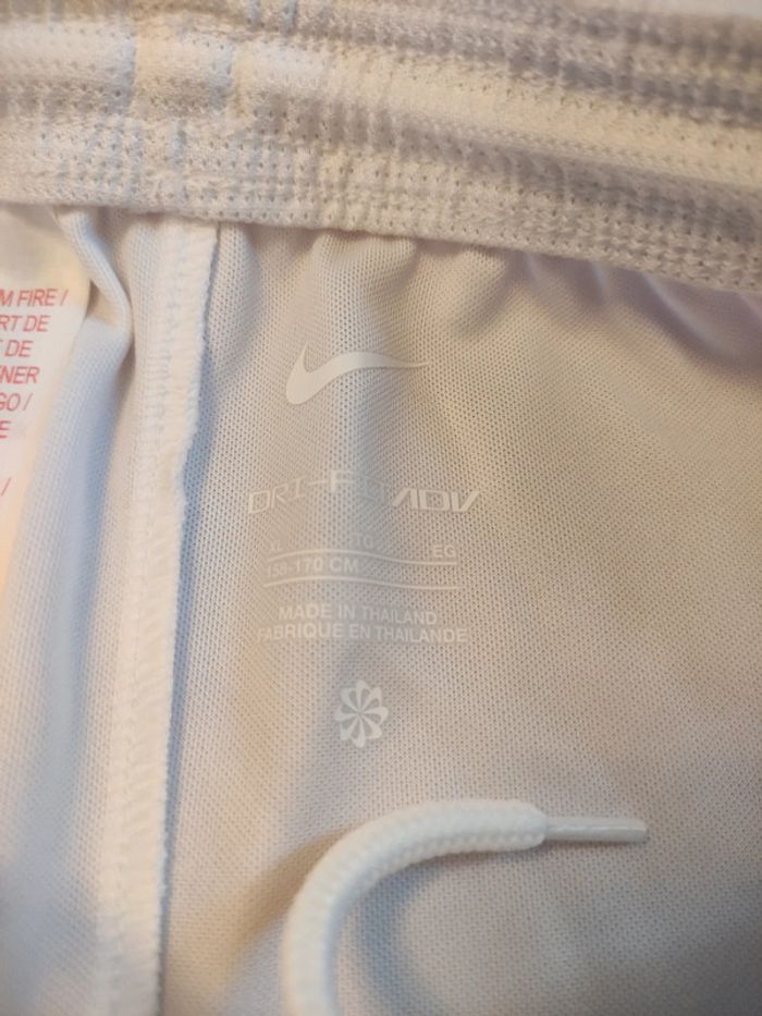 Short de foot France, Nike Authentique Officiel taille Adulte Homme S, Neuf - photo numéro 7