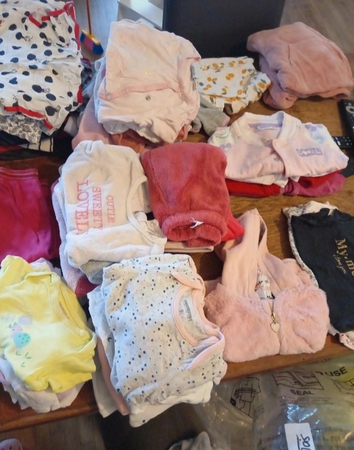 Lot vêtement fille 9 mois - photo numéro 3