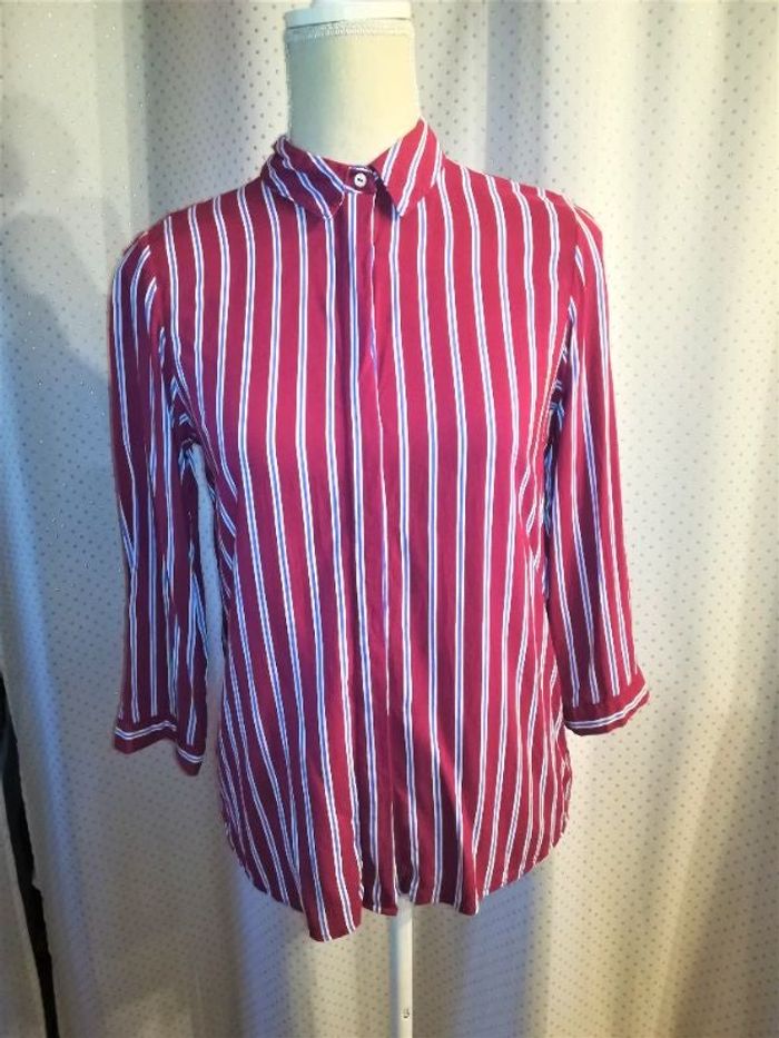 Chemise Stradivarius rayée bordeaux, taille S, TBE!