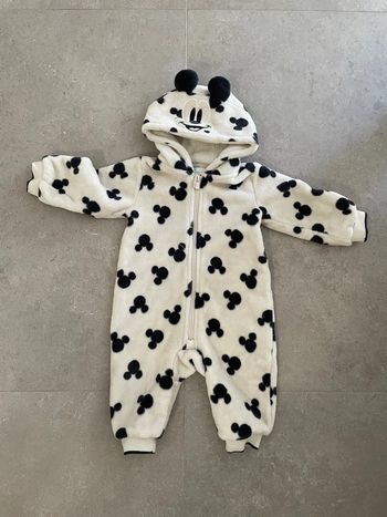 combinaison mickey taille 12mois disney