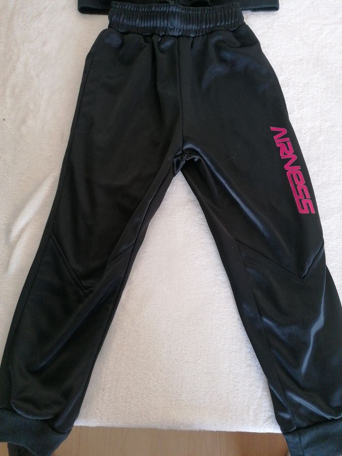 Ensemble jogging - photo numéro 2