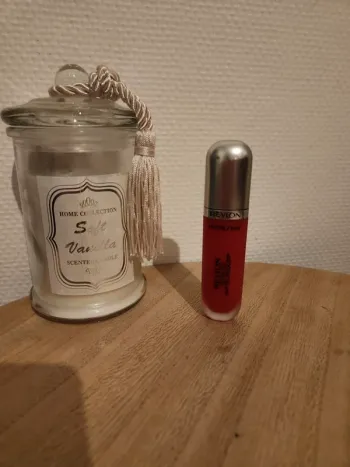 🌺Gloss Ultra HD Matte lipcolor Revlon🌺