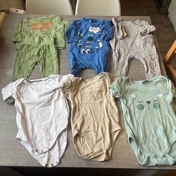 Lot pyjama 9 mois  bébé garçon