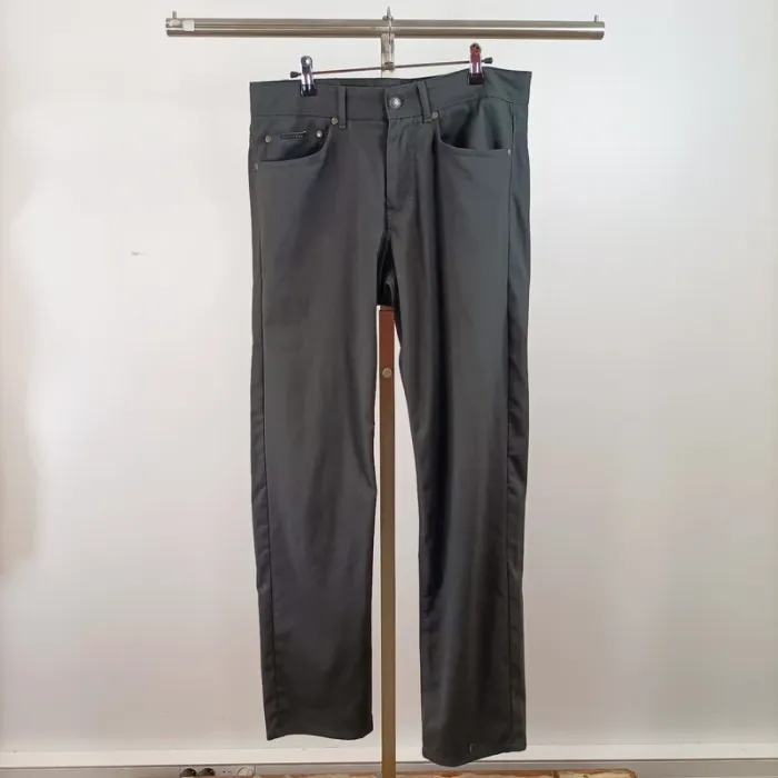 Pantalon droit noir IZAC taille 42 en polyester viscose lycra élégant A1524