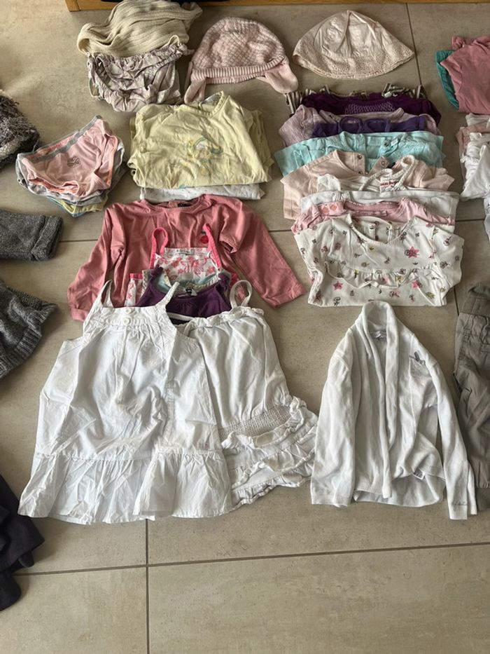 Lot vêtements 2 ans - photo numéro 3