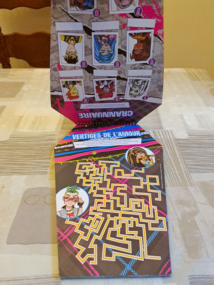 Monster High - Livre activités Grand modèle - photo numéro 2