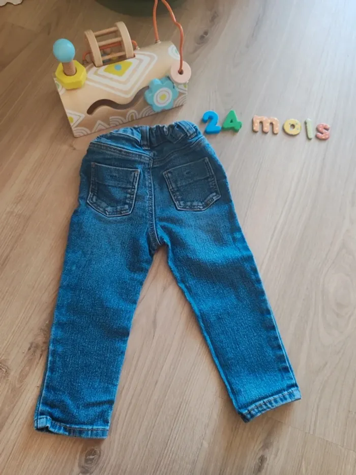 Jeans 24 mois - photo numéro 2