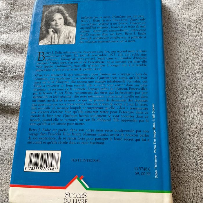 #dans les bras de la lumiére Betty J. Eadie. E - photo numéro 3