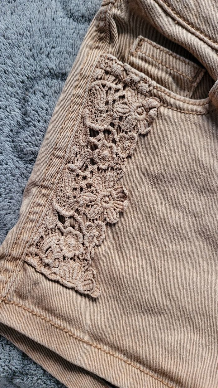 Short dentelles 6 ans - photo numéro 2