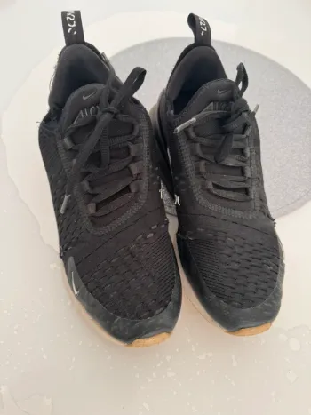 Air Max 270