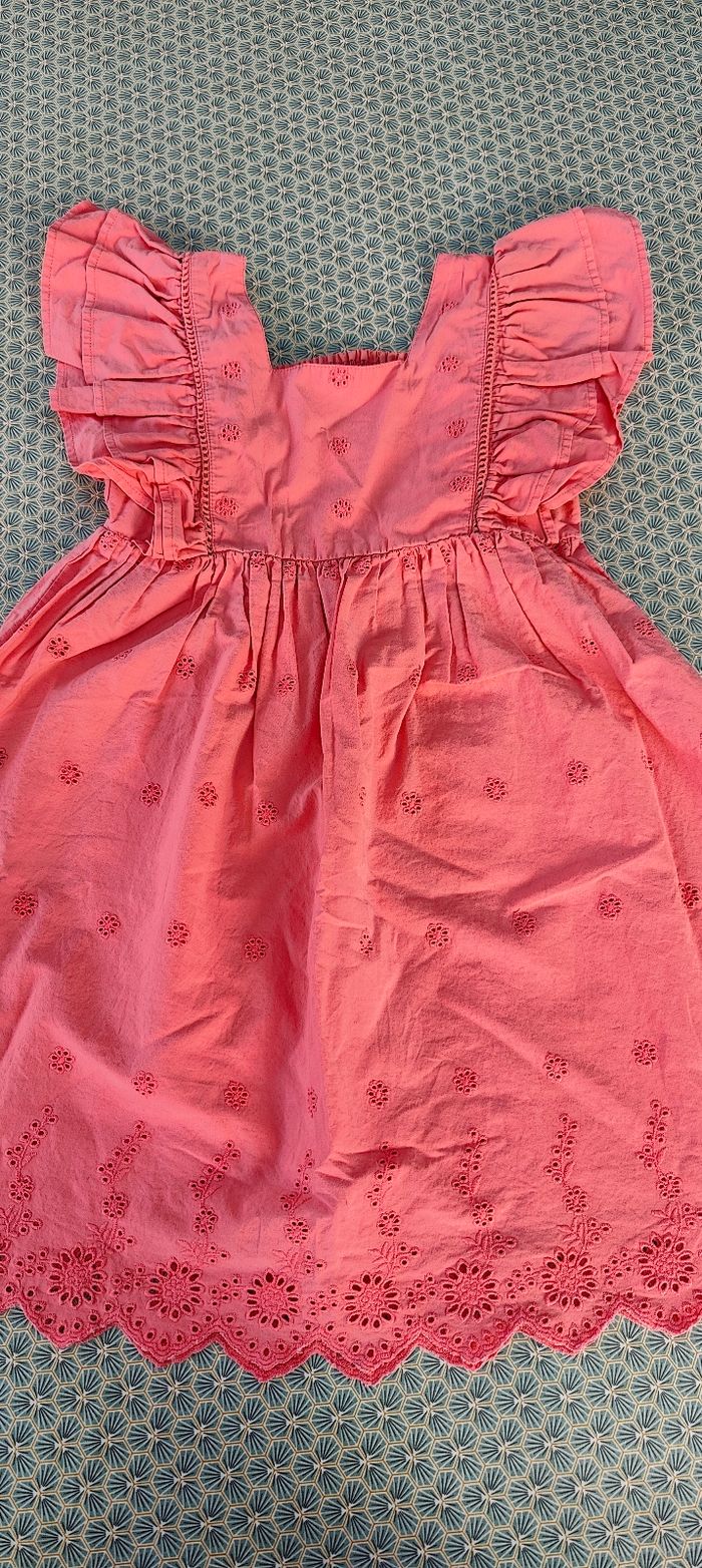 Lot de 2 robes d'été 8 ans - photo numéro 2