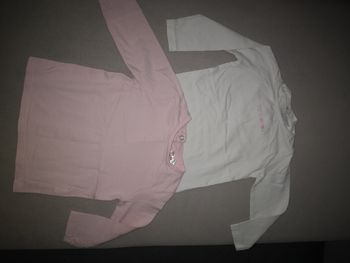 Lot de 2 hauts manches longues 12 mois