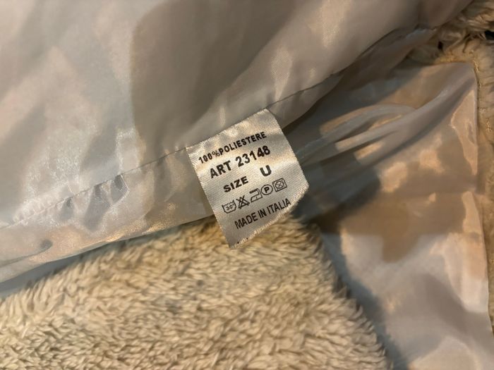 Manteau fausse fourrure - photo numéro 2