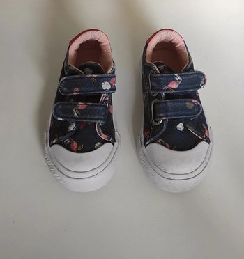 Basket a toile bébé fille