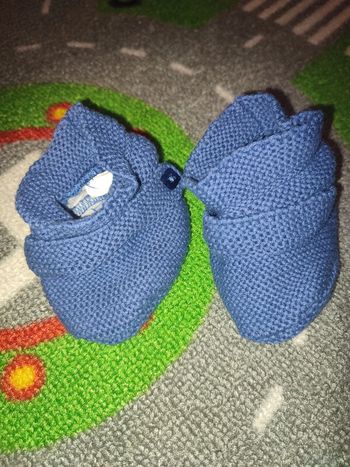 chaussons en laine bleue