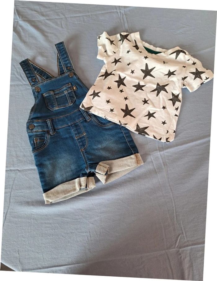 Ensemble T-shirt étoilés et salopette en jean