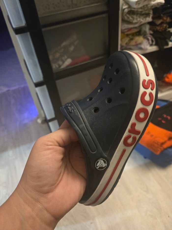 Crocs comme neuf - photo numéro 4