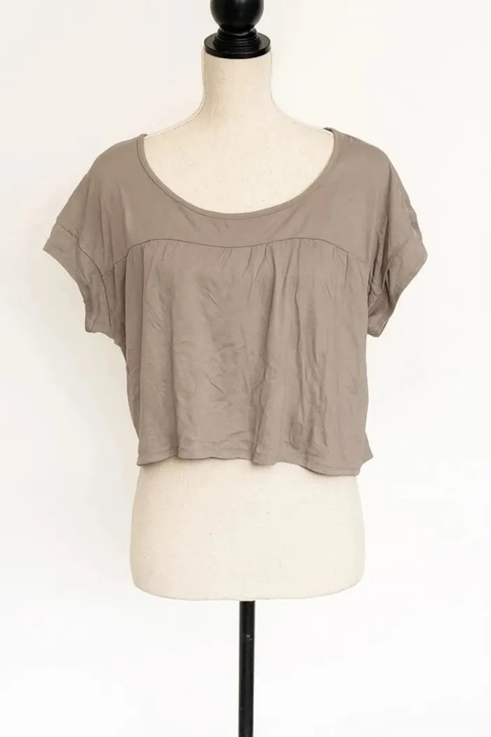 Tee shirt court manche courte beige Piazza Italia Taille M - photo numéro 2