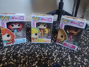 Lot Figurines pop winx