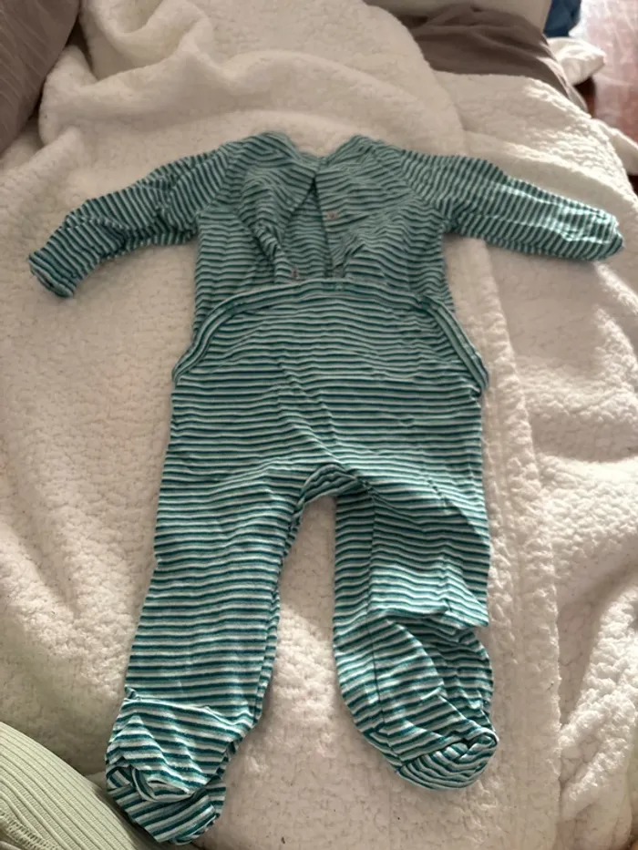Lot de 2 pyjamas verbaudet 6 mois - photo numéro 5