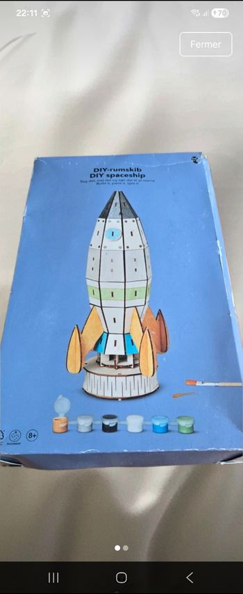 Kit créatif DIY fusée à construire et peindre