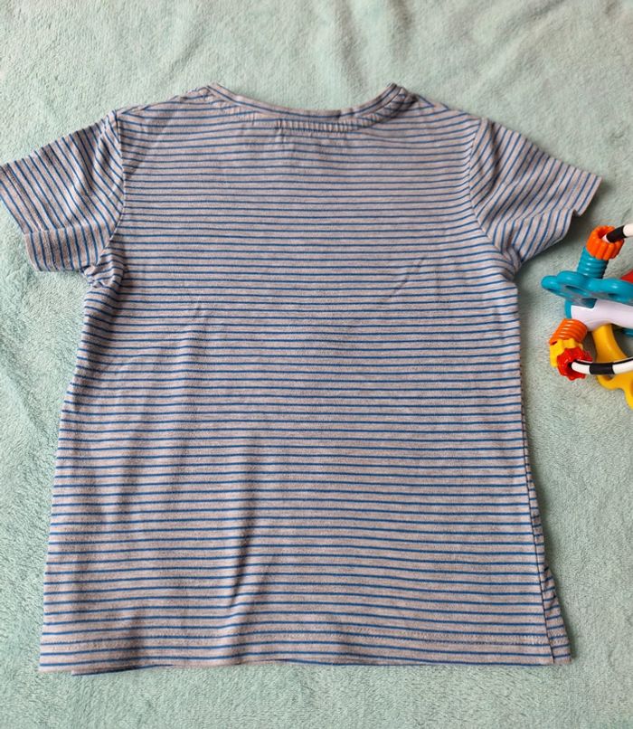 Tee-shirt taille 4-5 ans - photo numéro 4