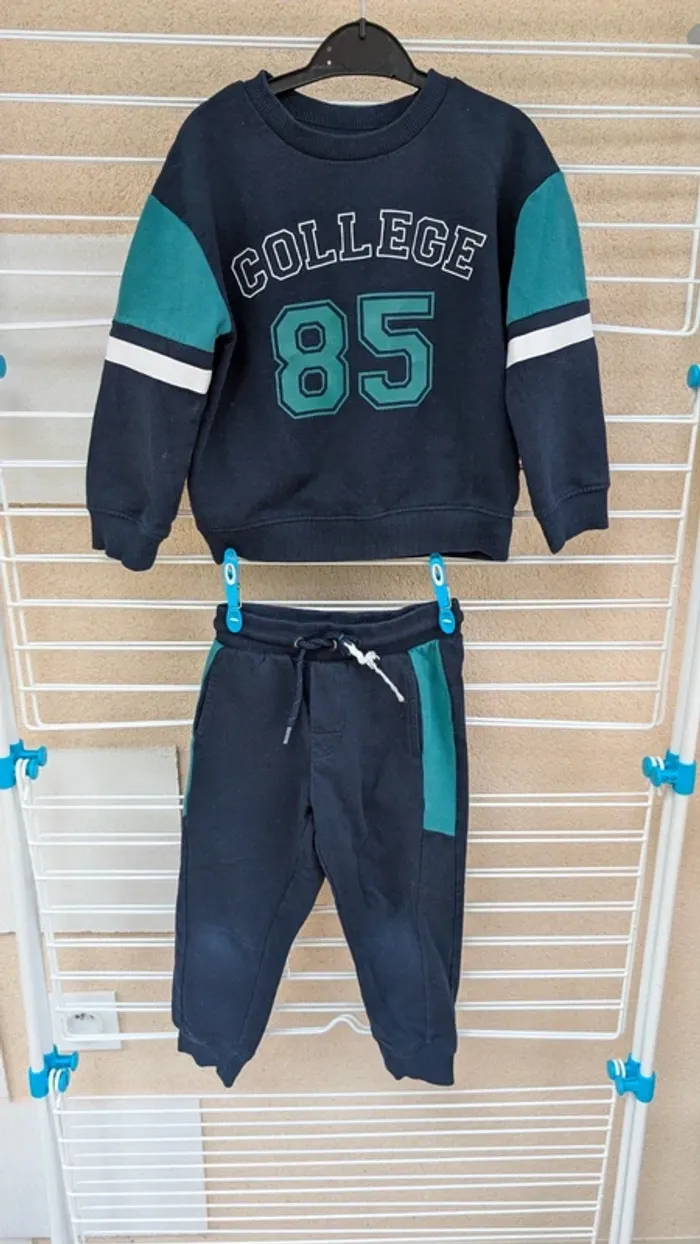 Ensemble jogging 4 ans