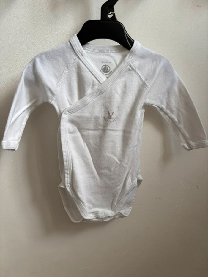 Lot 3 bodies blanc manches longues Petit Bateau Cyrillus 3 mois - photo numéro 13