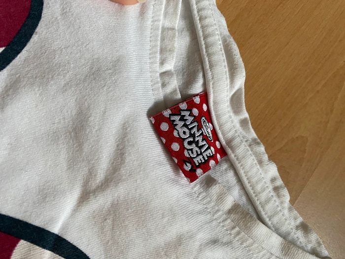 Pull Minnie Mouse Disney Taille 5/6 ans - photo numéro 3