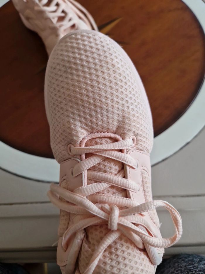 Baskets neuve 🩷 - photo numéro 10