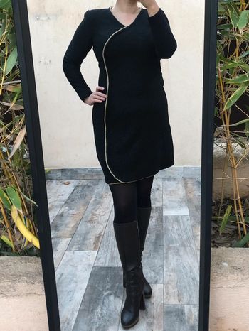 Robe en mailles noire liseré doré vintage 38/40