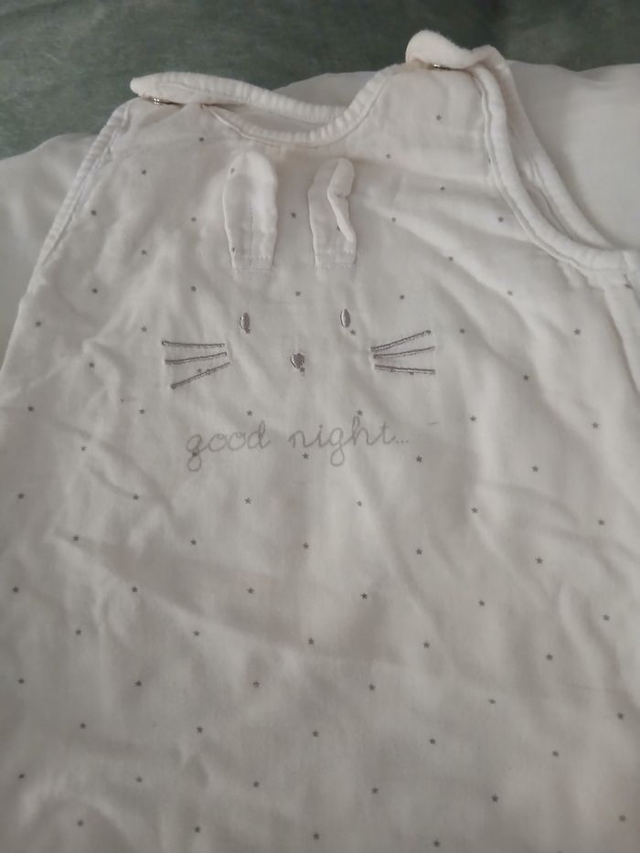 Gigoteuse printemps ete de 0 a 6 mois neuve