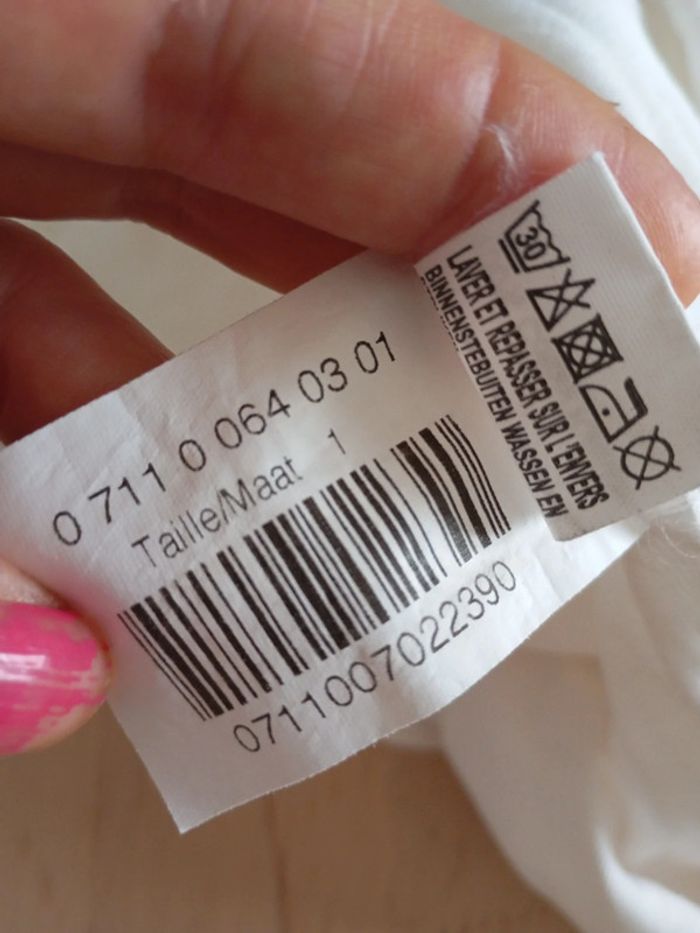 2 t shirt femme bon état 36 38 - photo numéro 10