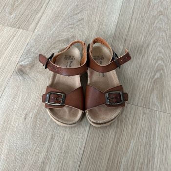 Sandales