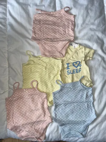 Bodies petites fille manches courtes 1 mois